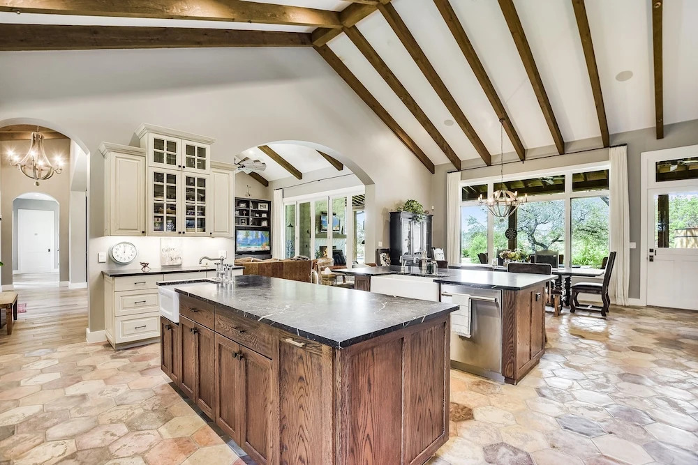 The Arrive Luxury Ranch Estate 5 Bedroom Estate
