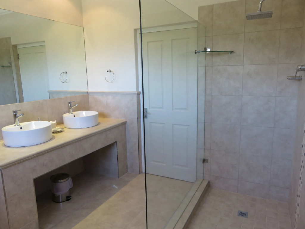 Caxton Manor B&B