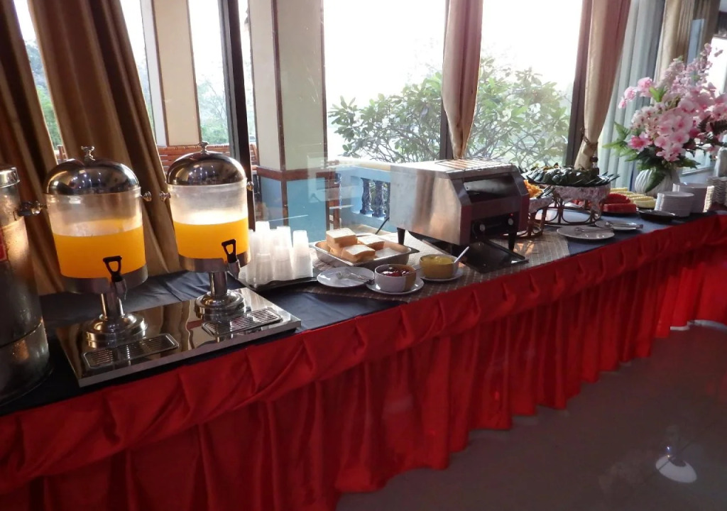 Toh Buk Seng Ayutthaya Hotel