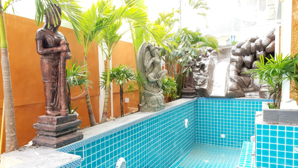 JOOPLAND Luxury Pool Villa Pattaya Walking Street