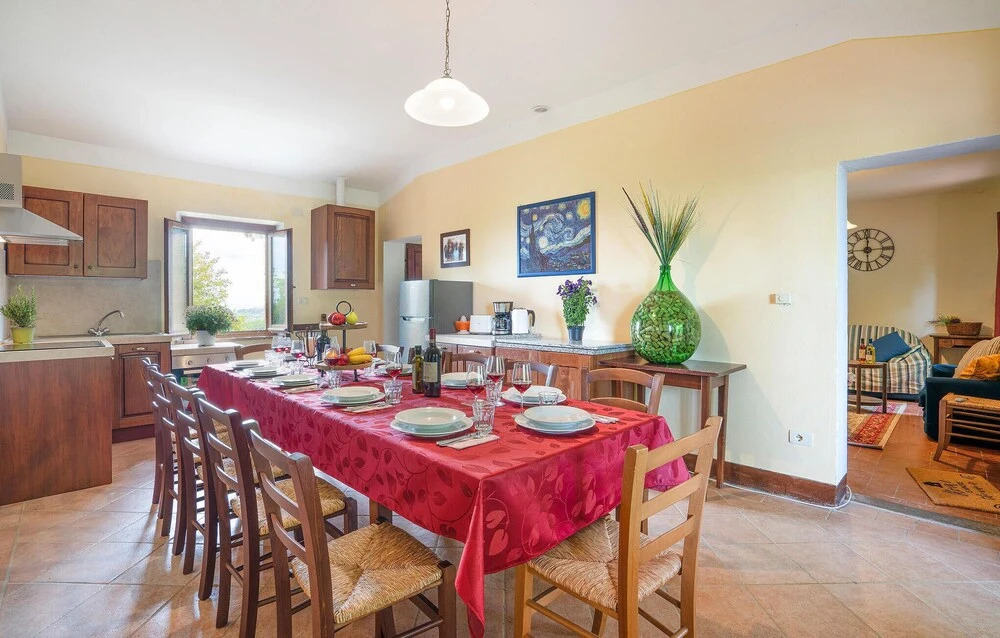 6 Bedroom Nice Home In Montaione