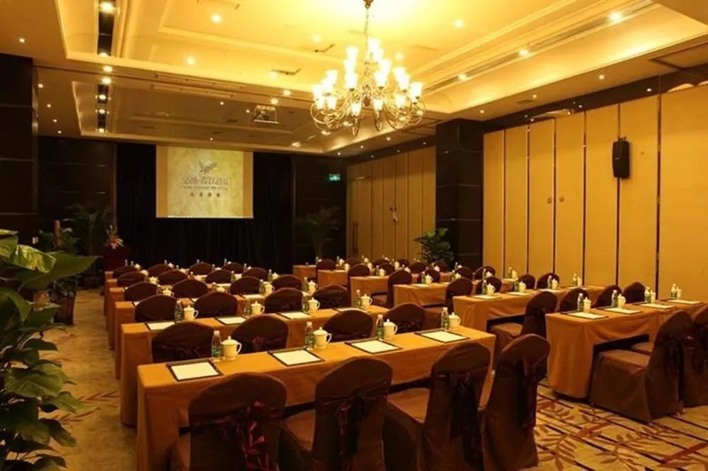 Chengdu Cannes Holiday Inn Hotel