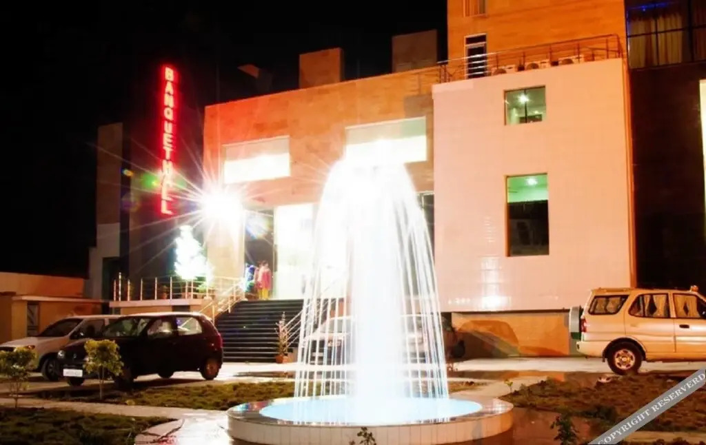 Hotel Neelam Palace