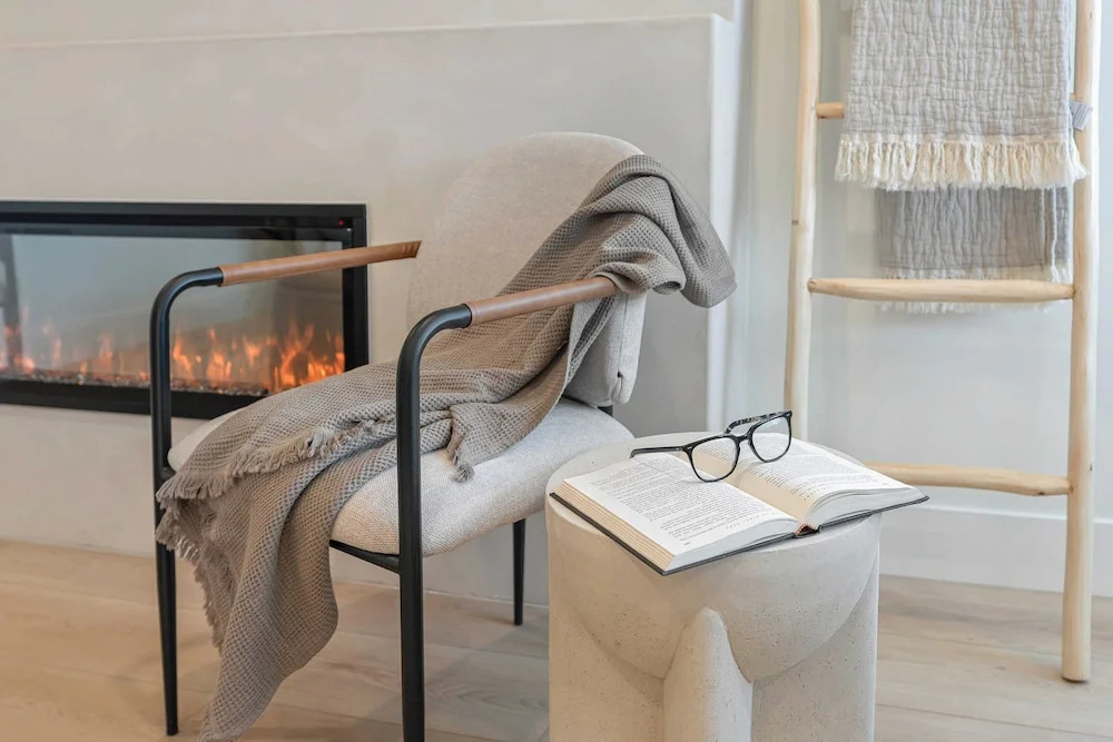 Modern 5bdr Beach House Near Sunset Cliffs Point View Retreat by Avantstay