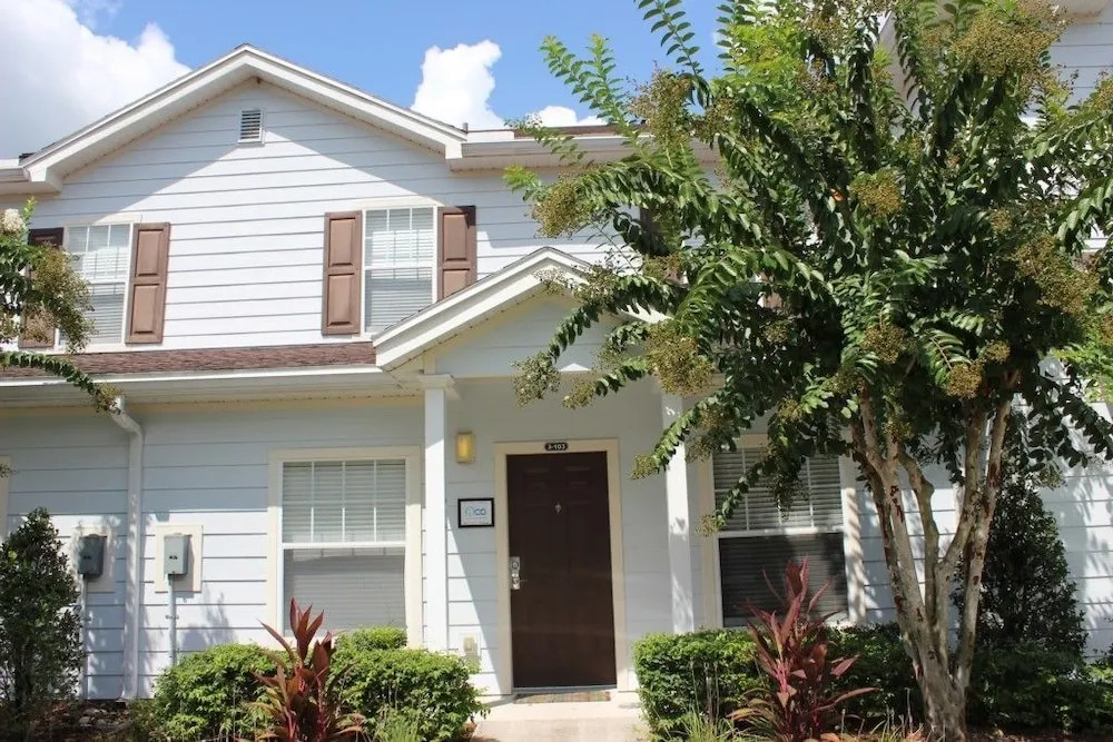 ACO FUN - 3bd townhome (1514)