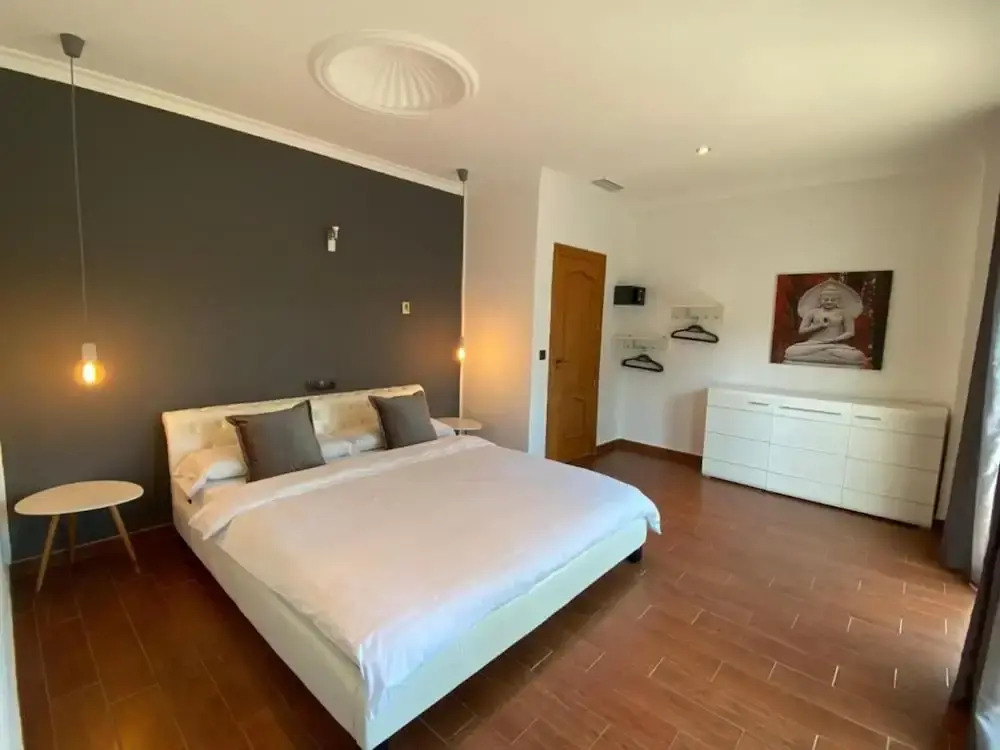 Coastal House in La Marina-sleeps6 - Private Pool