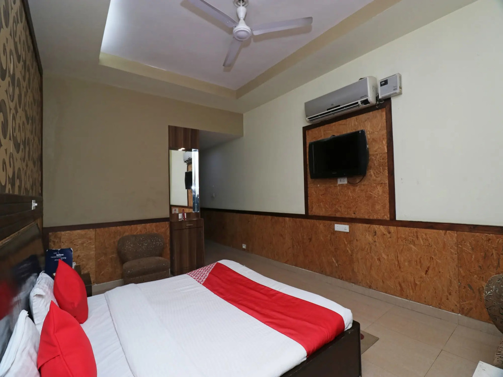 OYO Flagship 22655 Hotel Midtown