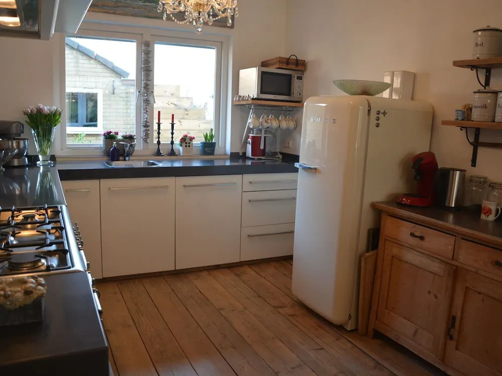 Attractive Holiday Home in Noordwijk With Garden