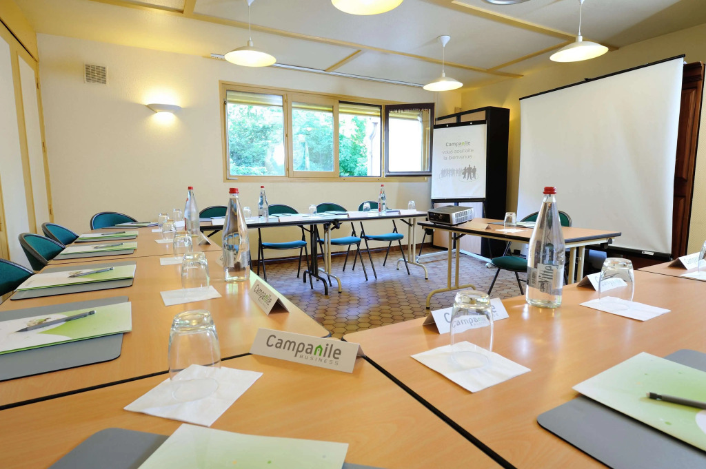 Campanile Cholet