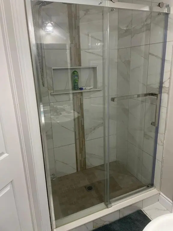 Stunning & cozy freshly renovated 2 bedroom basement unit