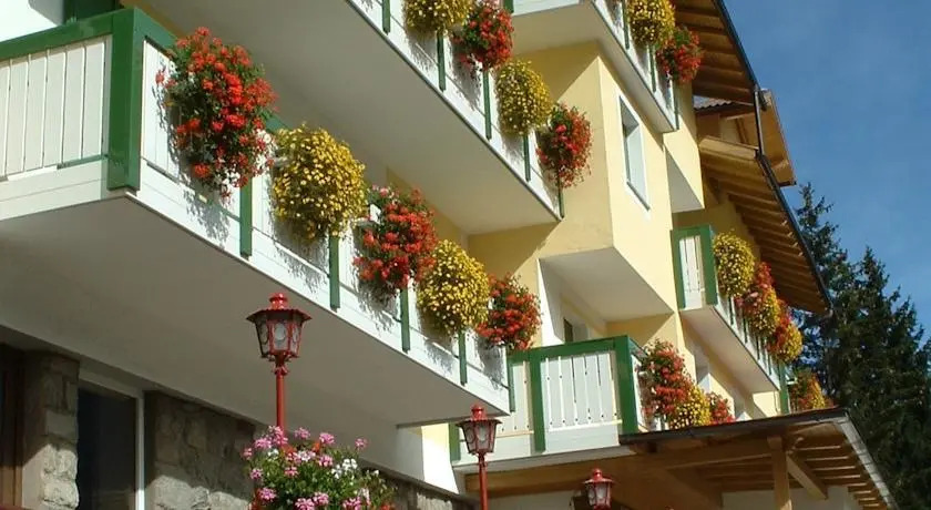 Hotel Montana