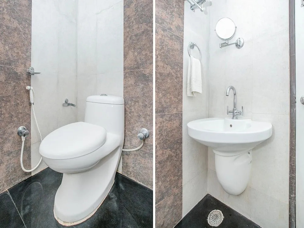 OYO 13786 Rekha Residency