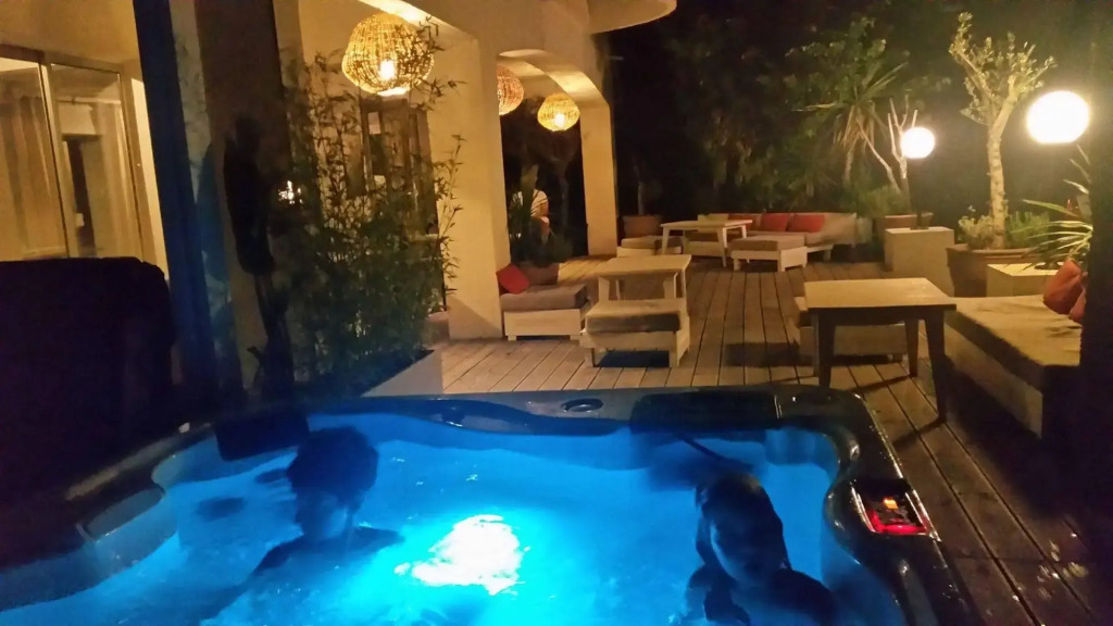 Hotel Sable Et Soleil - Port, Plage & Jacuzzi privé