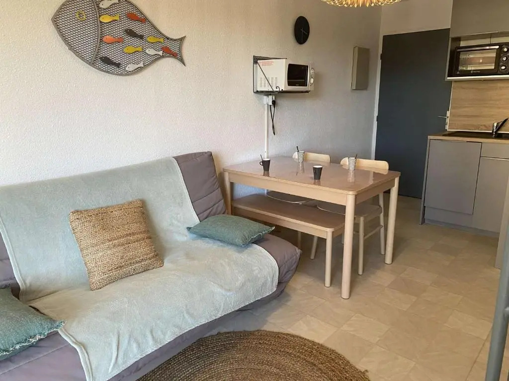 Appartement Le Grau-du-Roi, 2 pièces, 4 personnes - FR-1-250-233