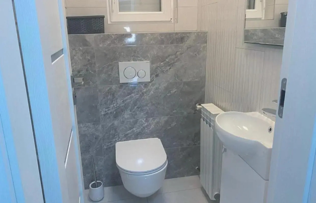 Apartment GREY