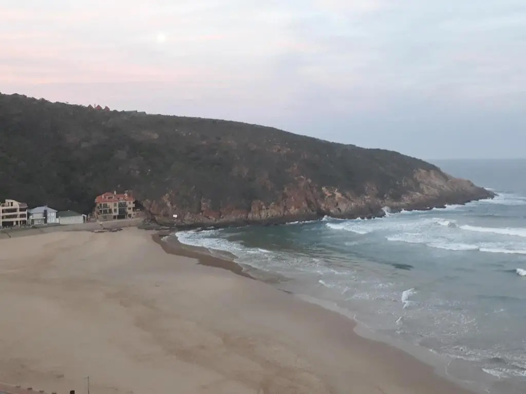 Top beach studio