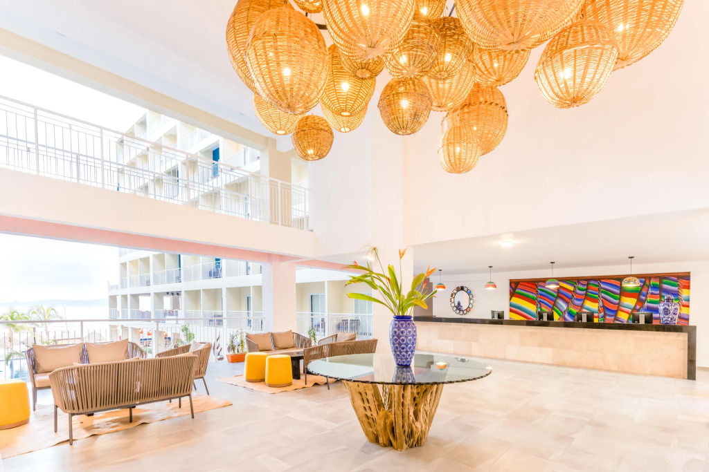 Decameron La Marina Guayabitos, Ramada All-Inclusive Resort