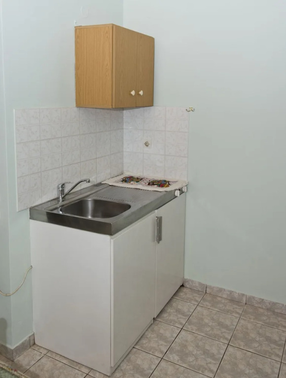 Antonakos Rooms