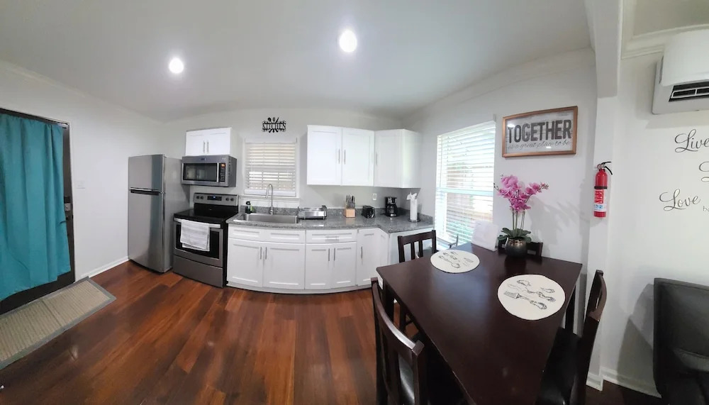 La Casita 5 minutes to DowntownRiver SA