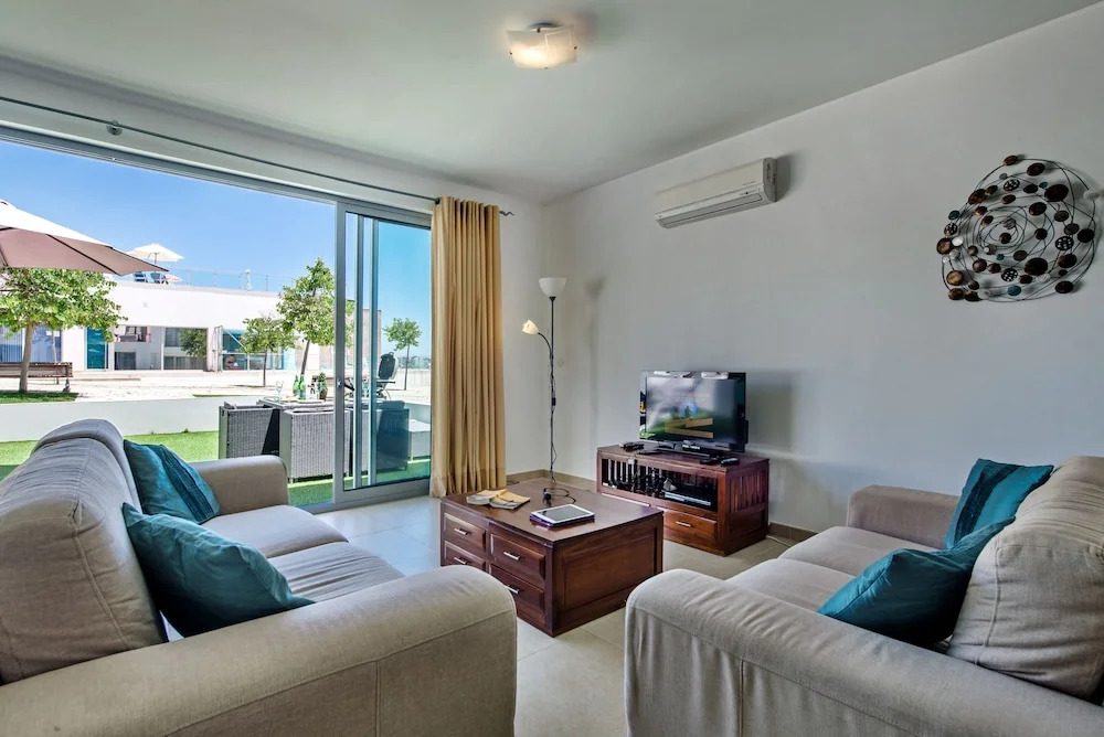 Fuseta Ria Resort - Villa Jasmine - Pool, Jacuzzi & Sea Views