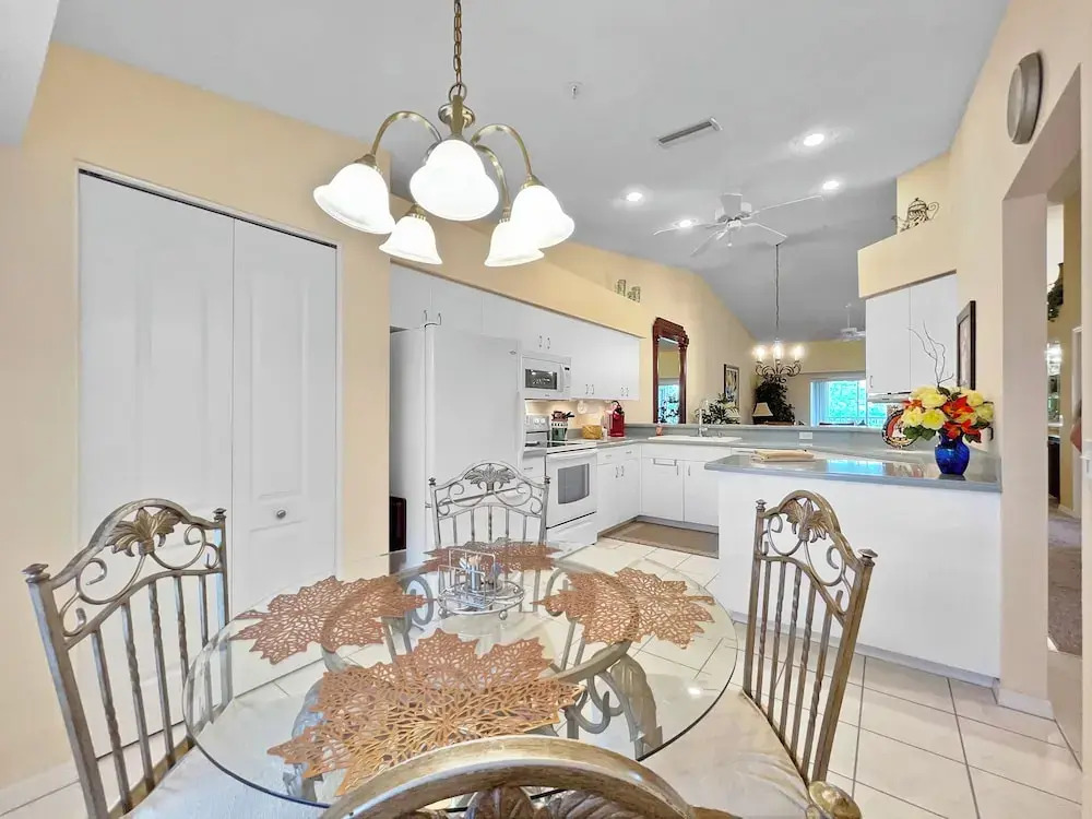 Stoneybrook Condo #926