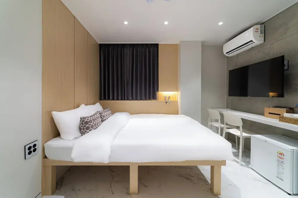 The Central Hongdae