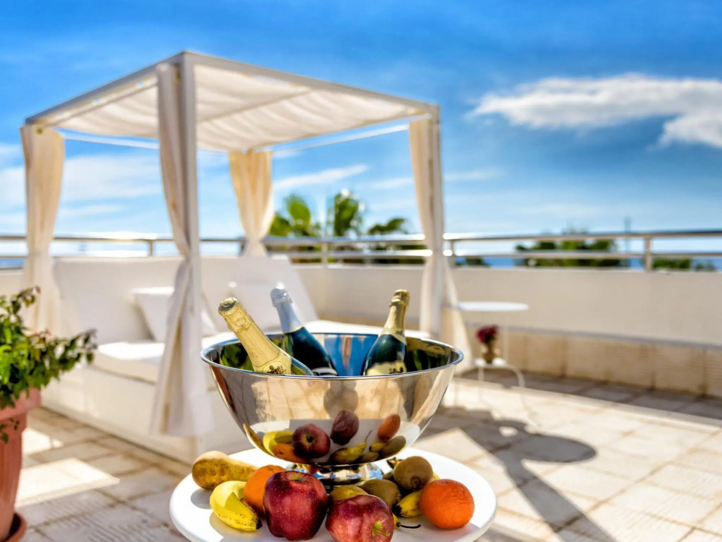 Spacious holiday home in Playa de las Americas with pool