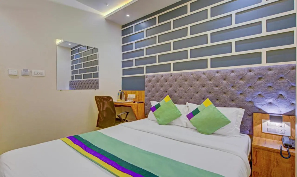 Treebo Prince Andheri East