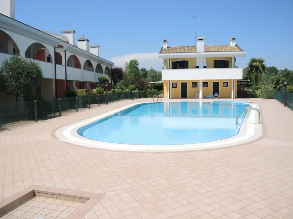 First Floor Apartment With Pool
