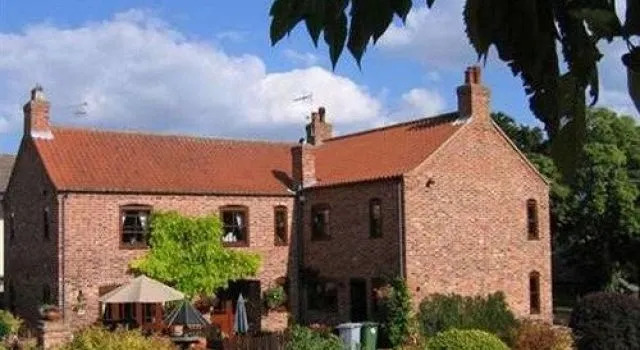 Crosshill House