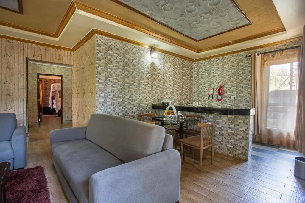 Nokras Riverine Hotel & Spa
