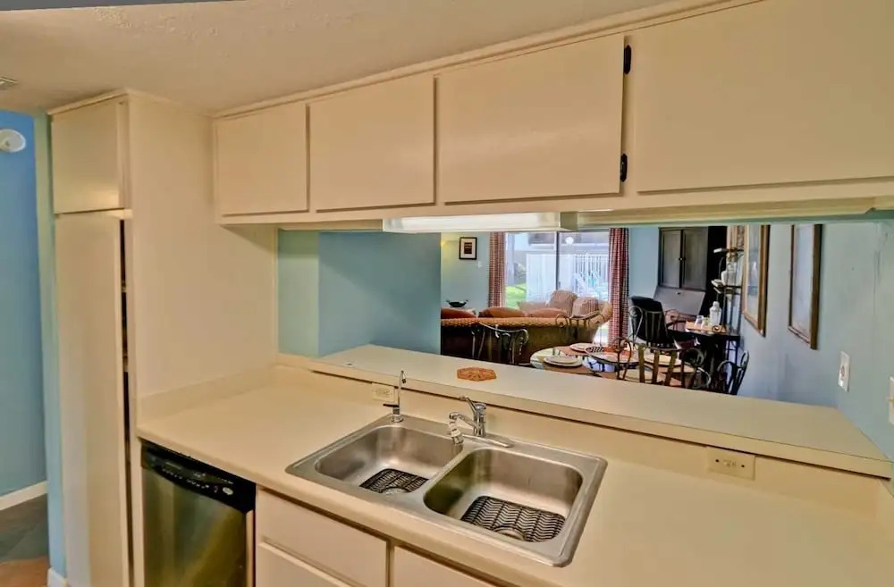 110 Las Brisas Poolside 2 Bedroom Condo
