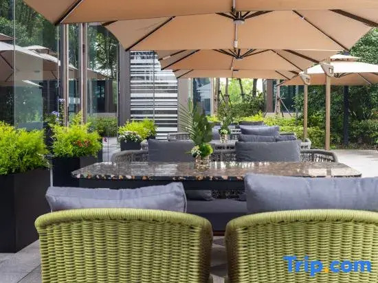 Blossom Manor Shanghai Senlan · Green Lane Hotel
