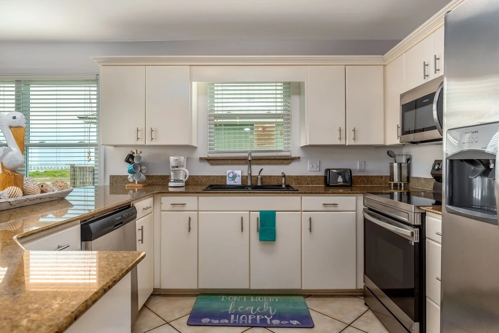 Mos' On The Bay - 2356 Island Shores 4 Bedroom Home by Redawning