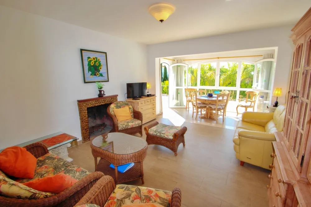 Mabruka - charming, Finca style holiday villa in Benissa