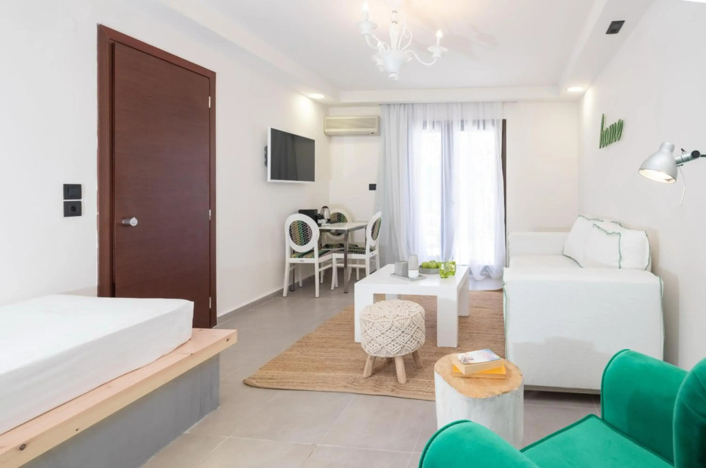 Eva Mare Hotel & Suites
