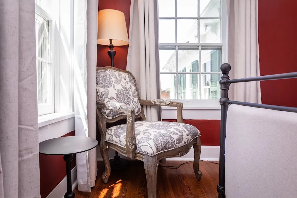 The Legacy Inn