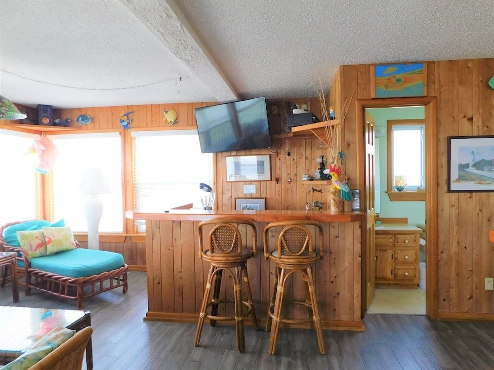 Salamander II 3 Bedrooms 2 Bathrooms Home