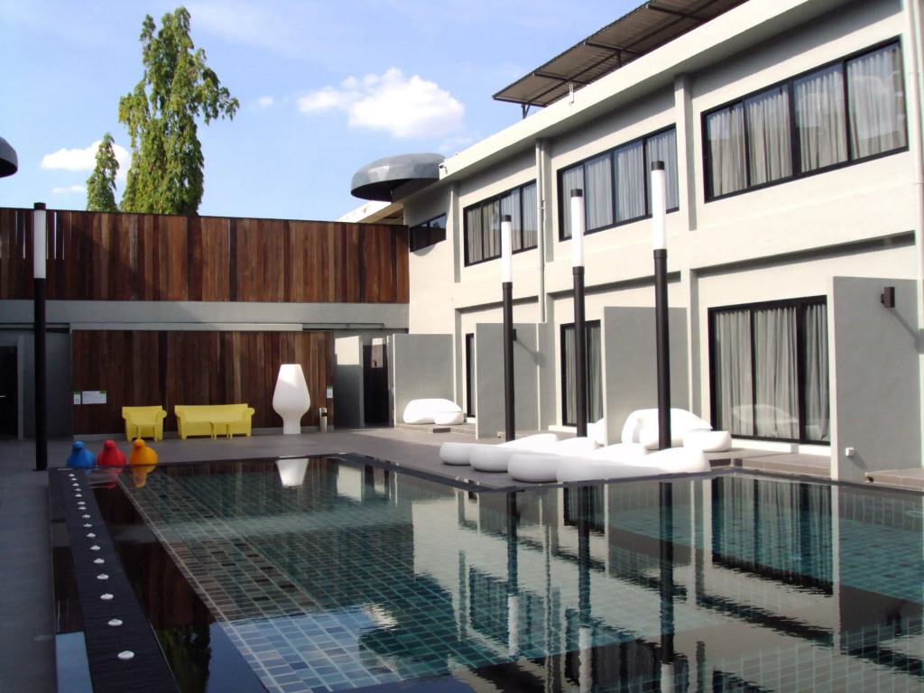 S Ratchada Leisure Hotel