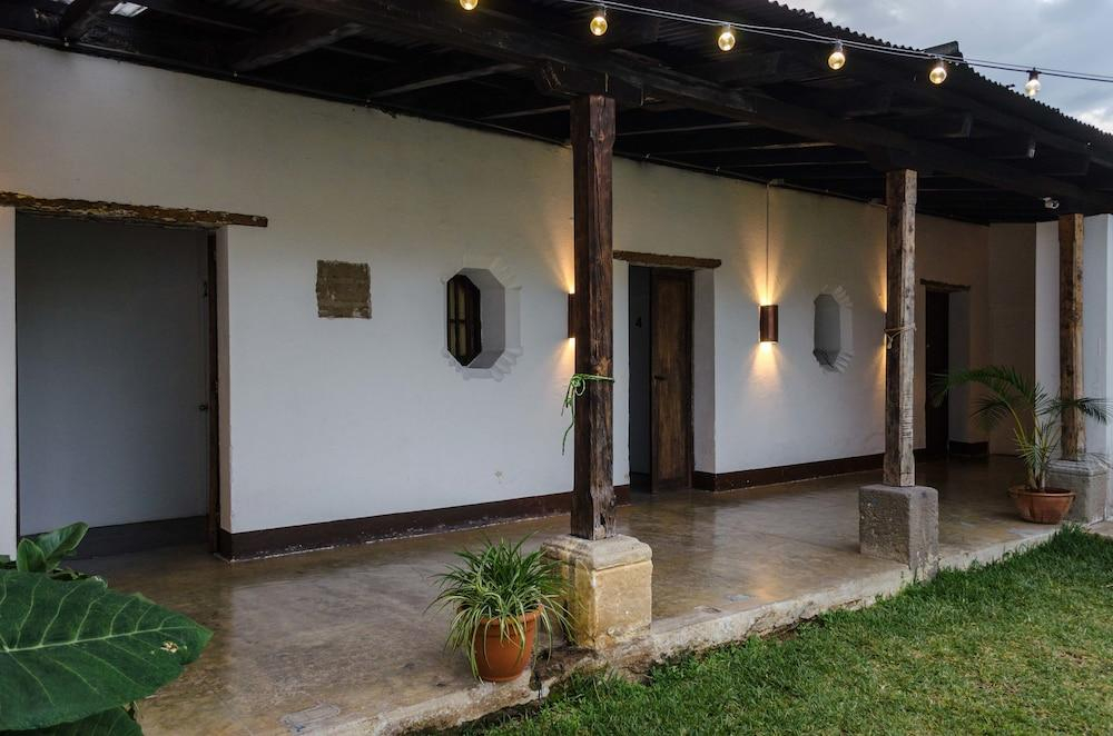 Lemon Tree Hostel