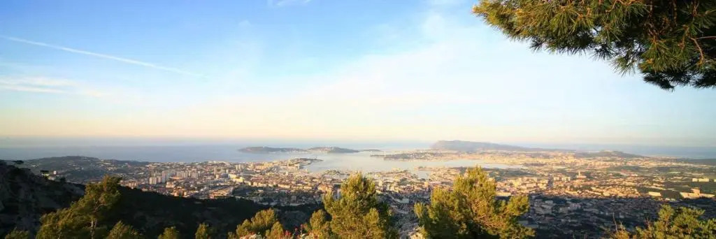 Charming T2 Equipped 1min Walk To Beaches
