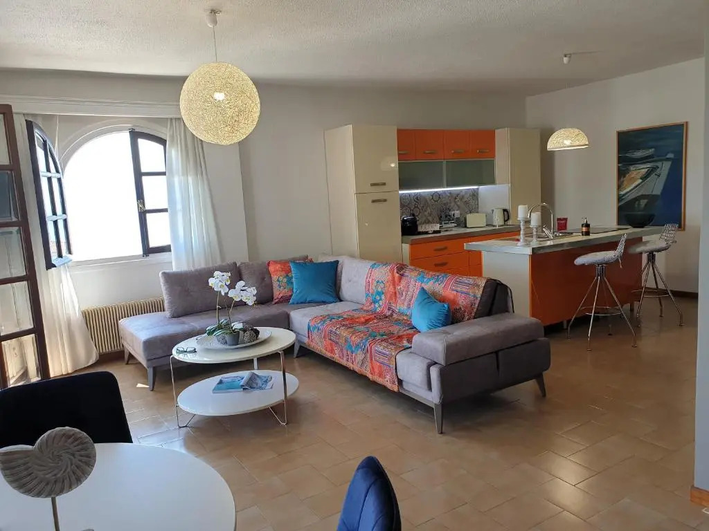 Selianitika Bay Loft 360