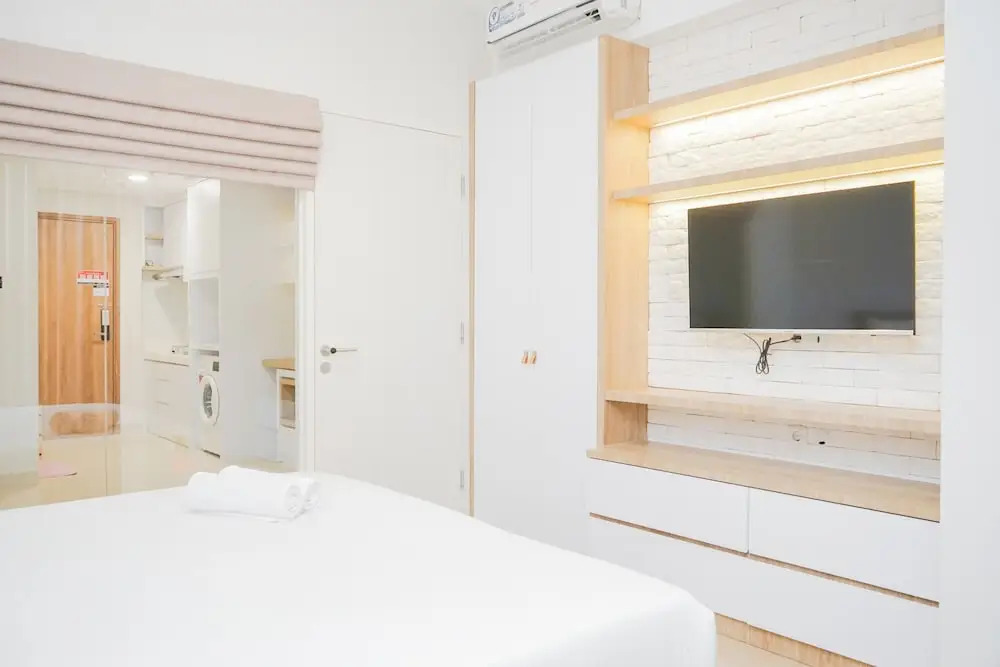 1BR Modern and Spacious at Skandinavia Apartment