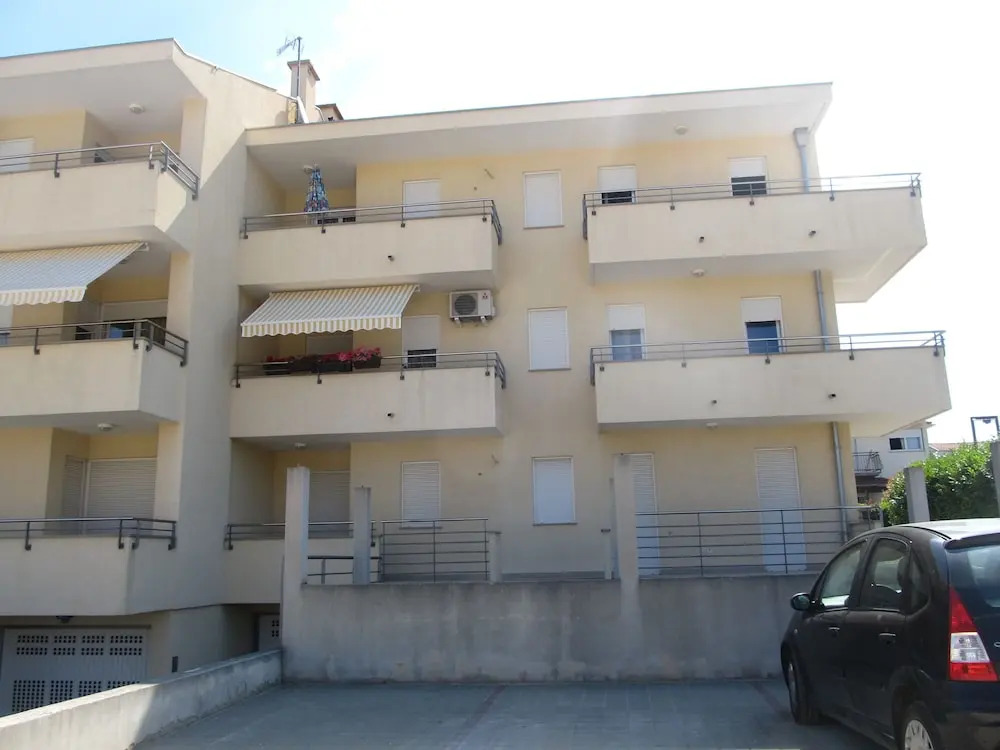 Apartment Spankus