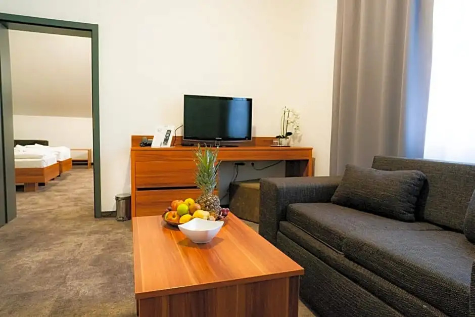 Hotel Ring