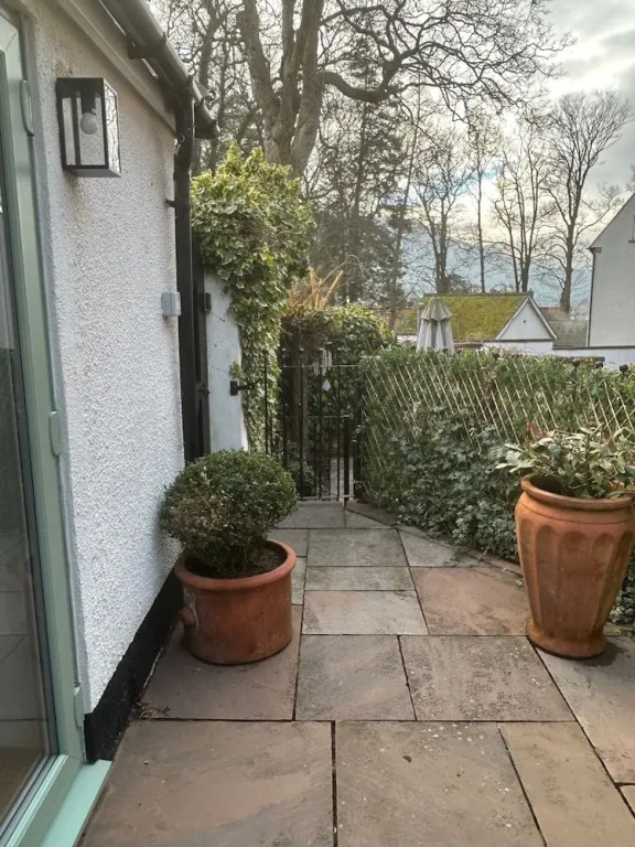 Cozy Chalet in Abergavenny