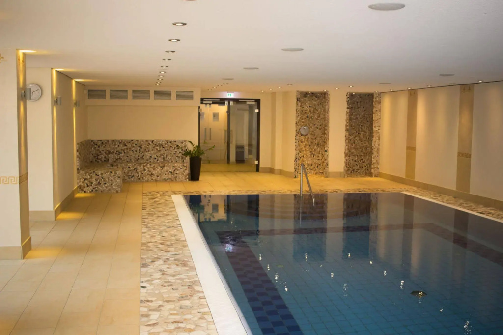 AVITAL Resort