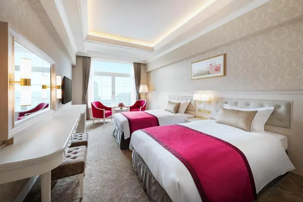 Takarazuka Hotel