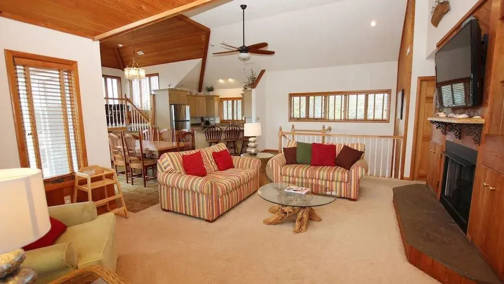 VA Whalehead 1040 - 4 Br Home