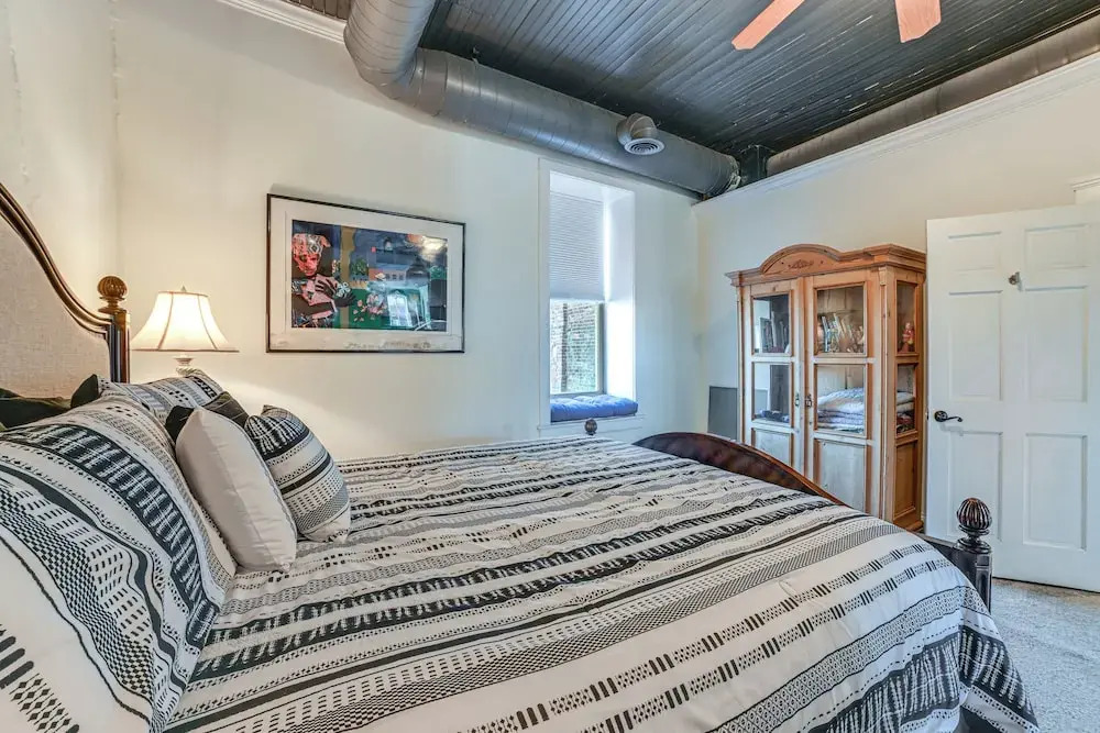 Steps to Historic Riverfront: Chic Dtwn Condo!